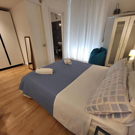 Bed and Breakfast Living Cagliari Marina Екстер'єр фото