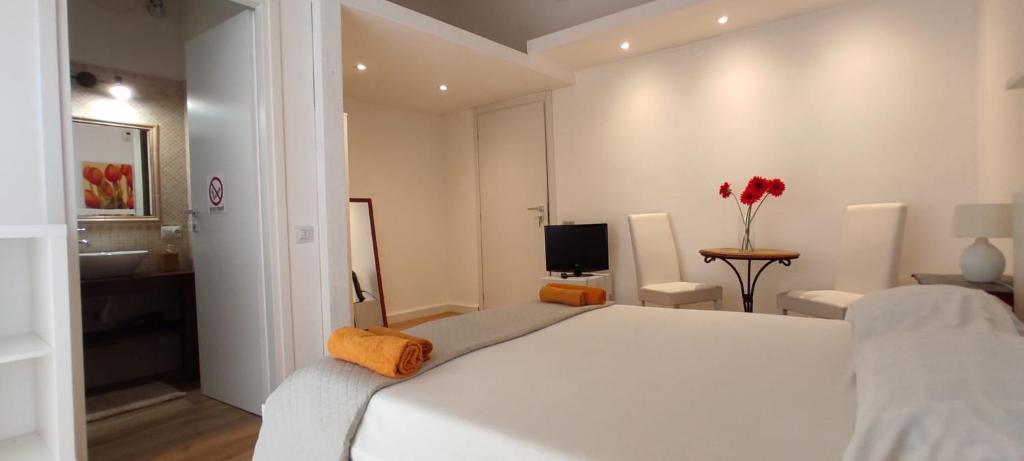 Bed and Breakfast Living Cagliari Marina Екстер'єр фото