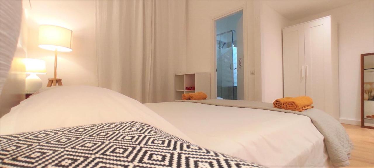Bed and Breakfast Living Cagliari Marina Екстер'єр фото